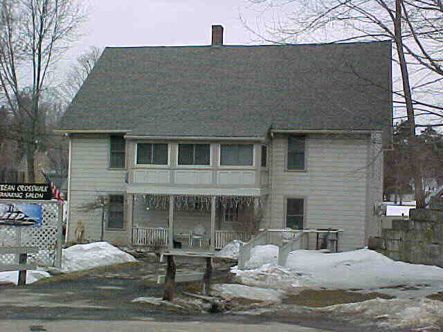 Building photograph for 2 FARNUM ROAD